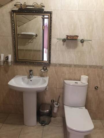 Фото номера Улучшенный двухместный номер с 1 кроватью Гостиница Villa Lazio г. Пятигорск 2