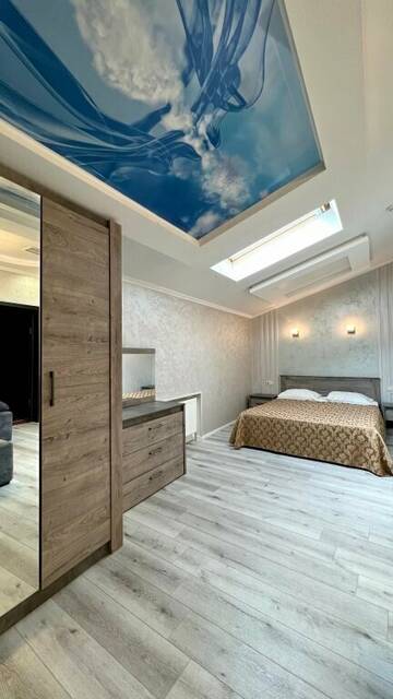 Фото номера Улучшенный трехместный номер Гостиница Uragi Hotel г. Пятигорск 5